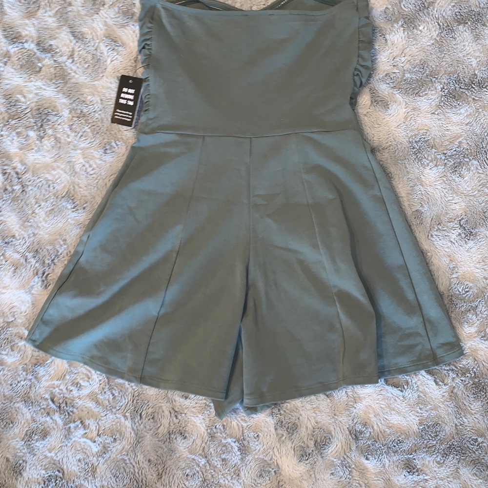 Express Strapless Romper - Picture 2 of 9